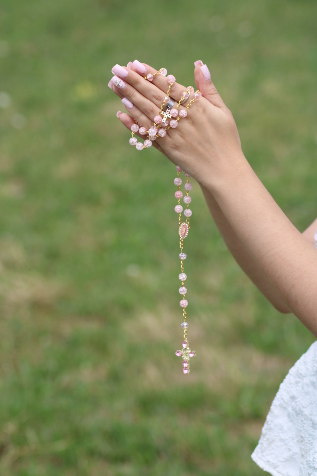 Chapelet rose pale et dorée