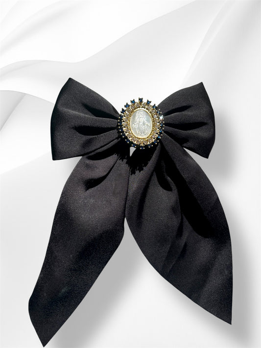 Nœud à cheveux noir avec médaille et strass bleu nuit